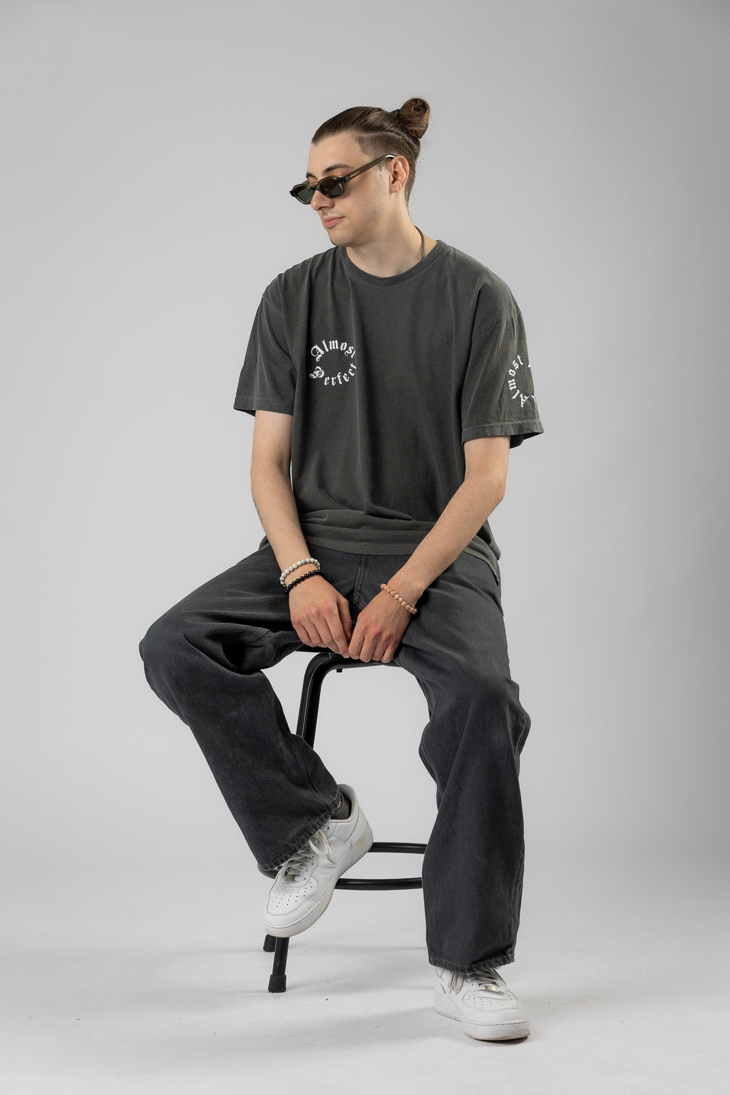 Almost perfect pocket Tee