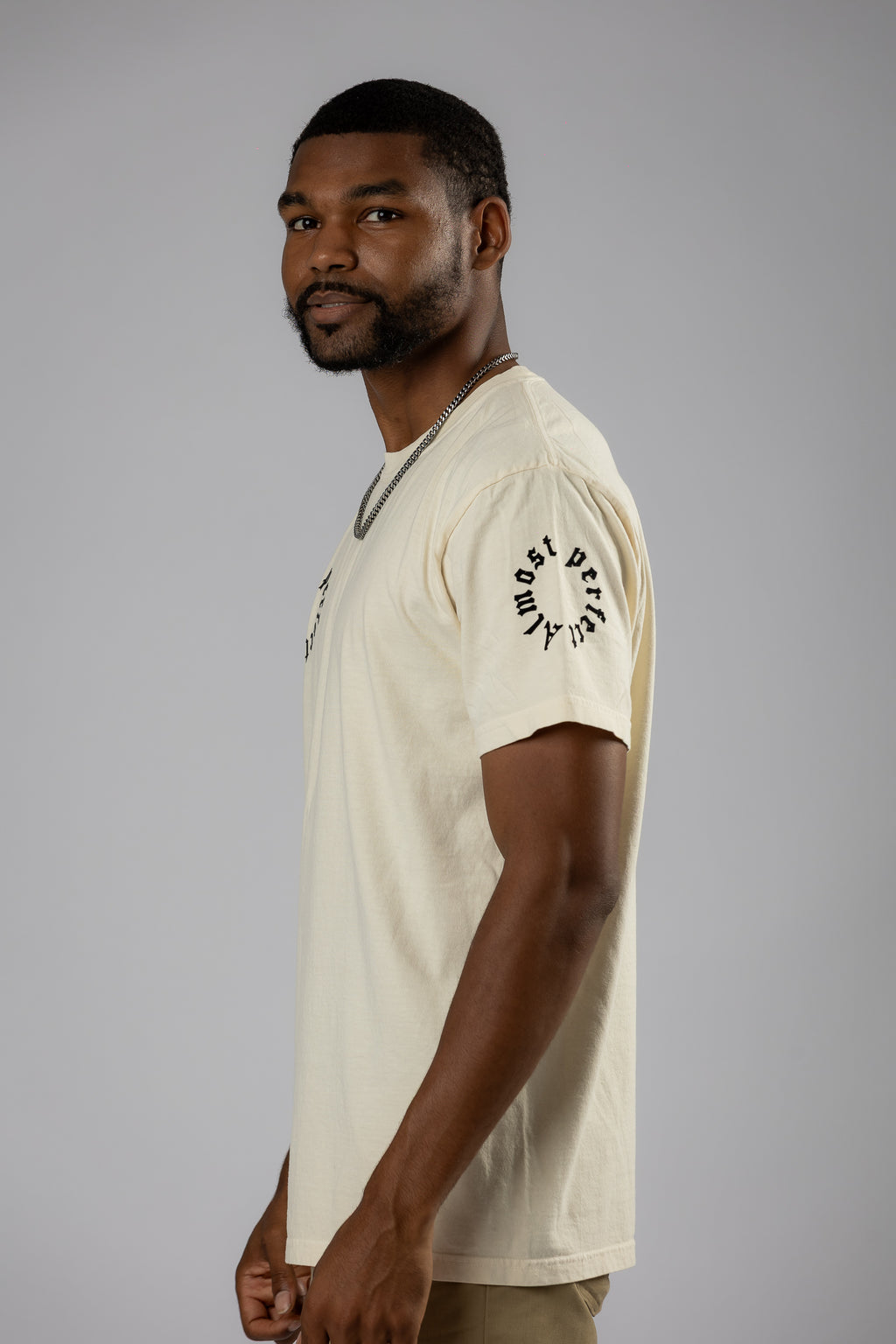 Almost perfect pocket Tee