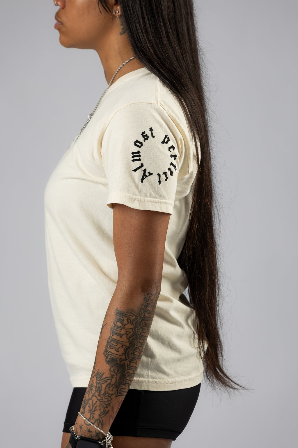 Almost perfect pocket Tee