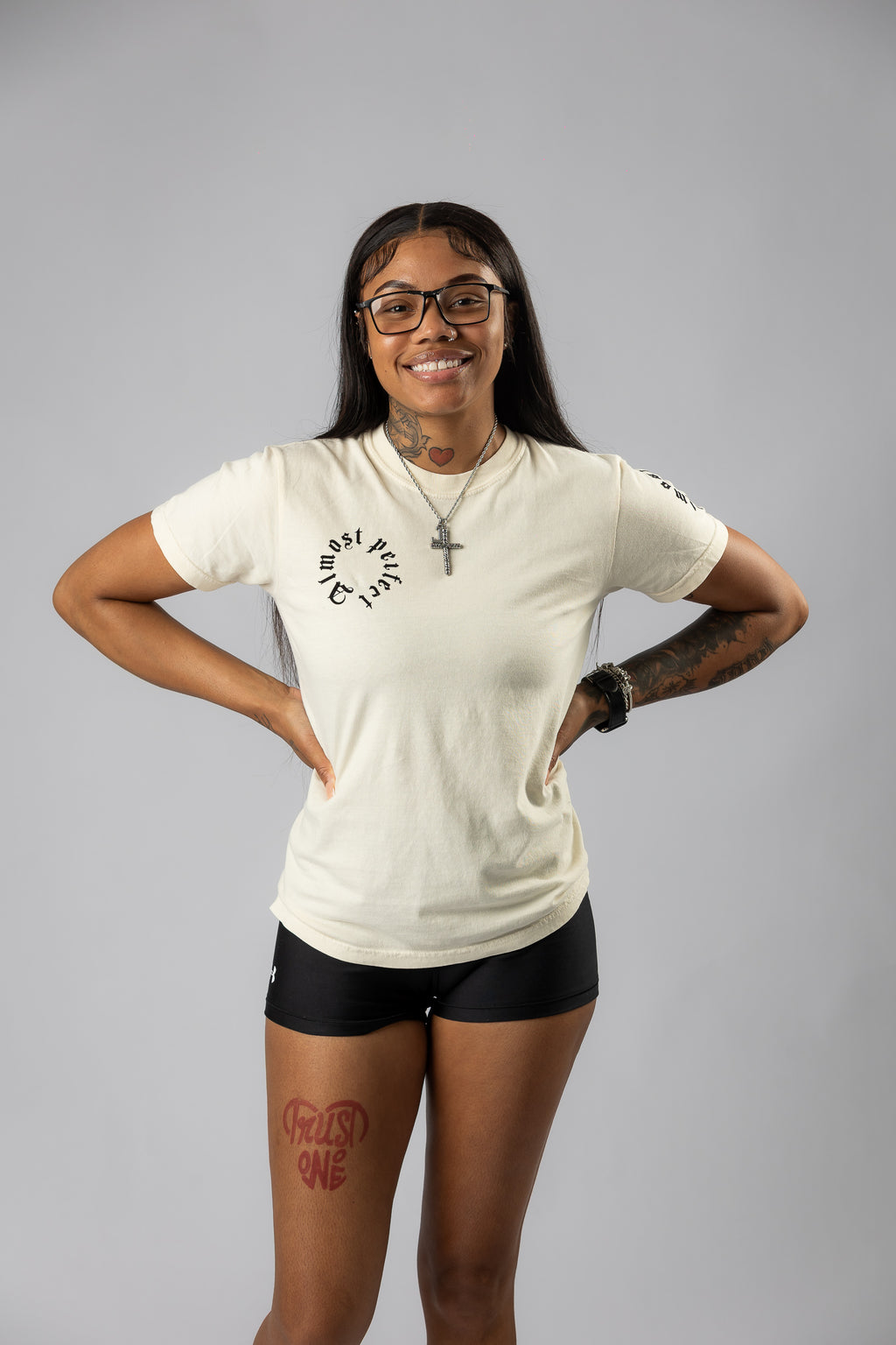 Almost perfect pocket Tee