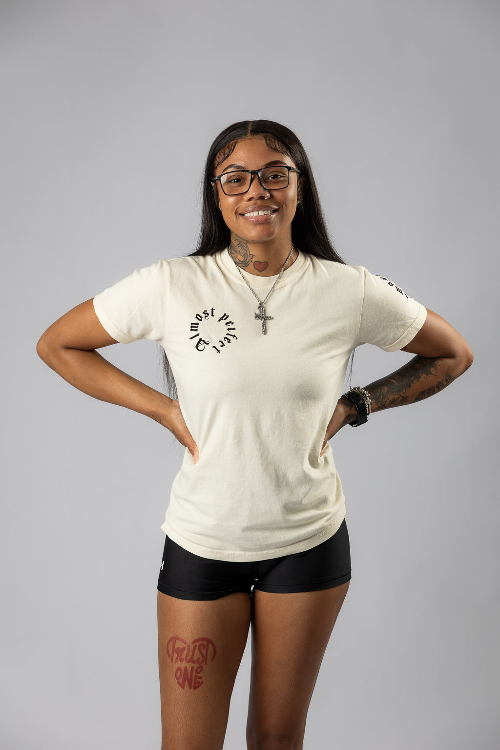 Almost perfect pocket Tee