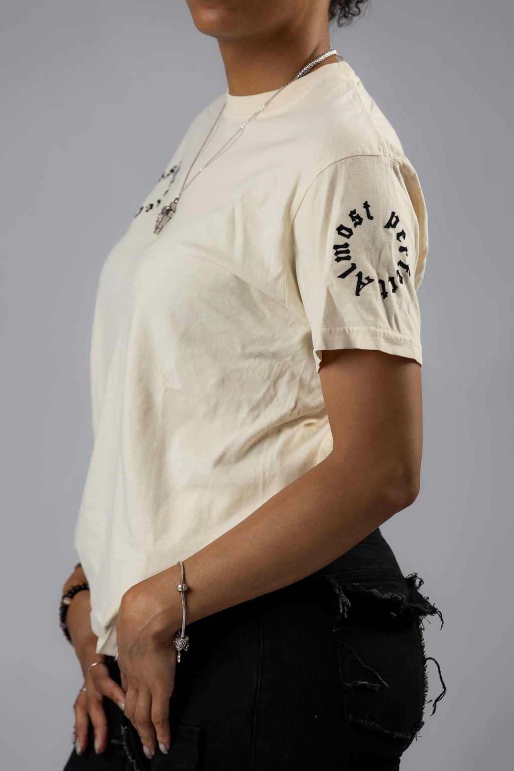 Almost perfect pocket Tee