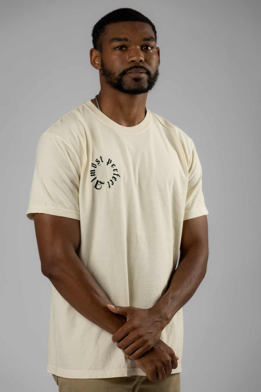Almost perfect pocket Tee