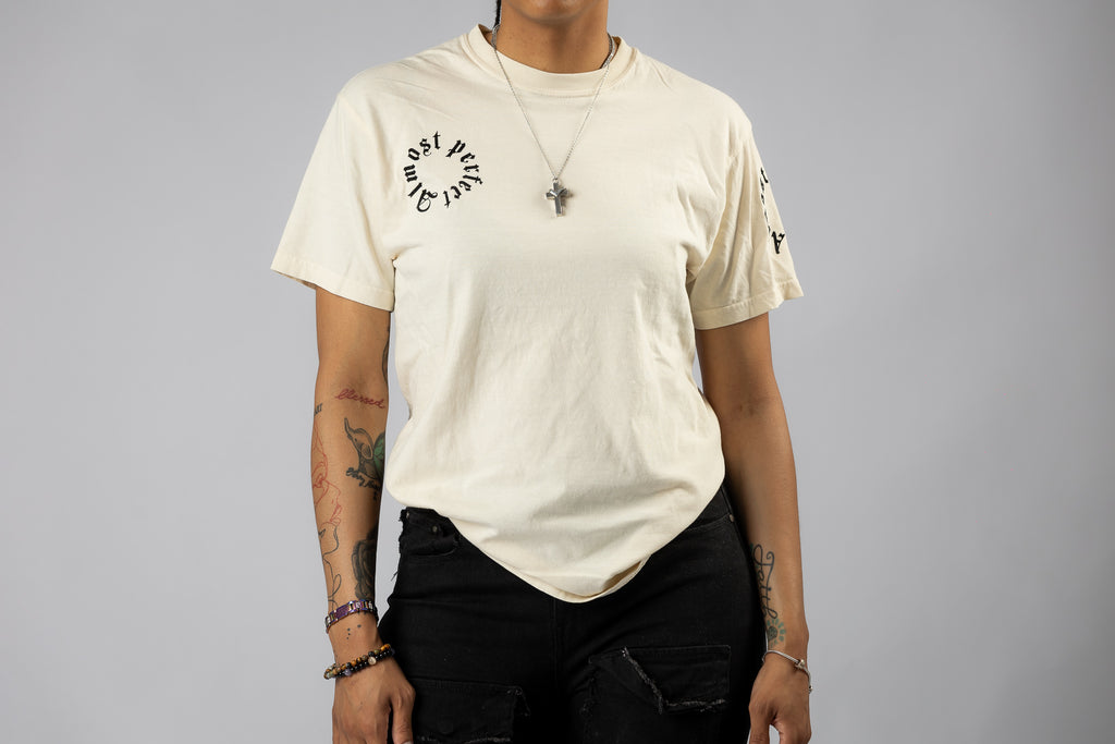 Almost perfect pocket Tee